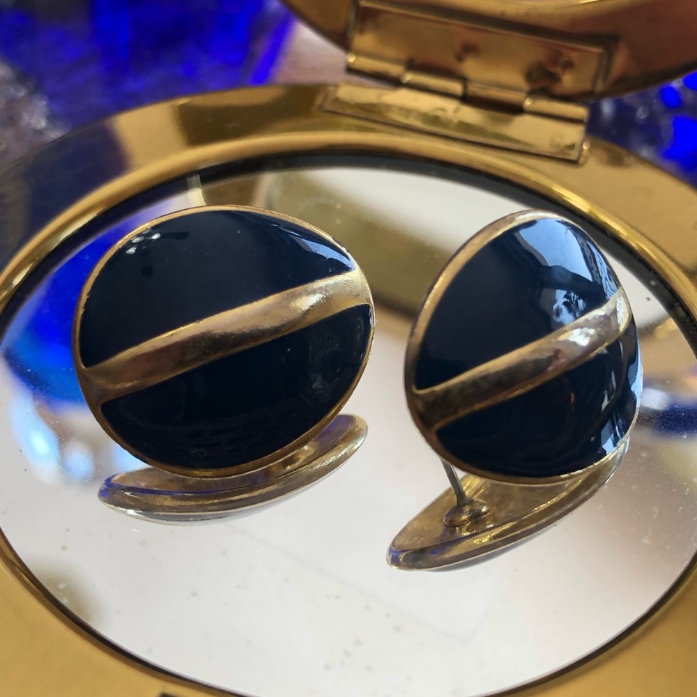 💙VINTAGE navy blue and gold post earrings 🌎 - Picture 2 of 8